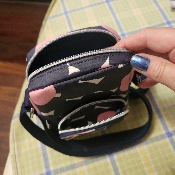 Women's crossbody bag - Picture 2 of 6